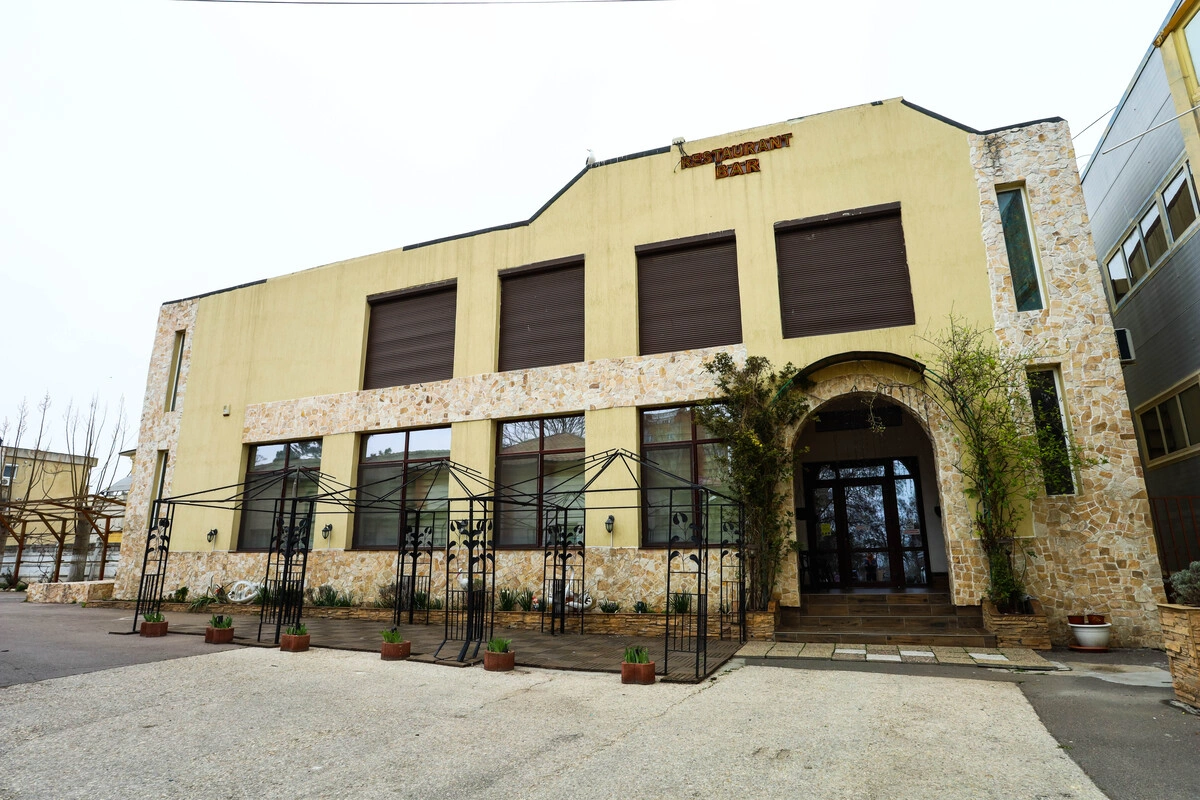 fațadă restaurant Mangalia – vedere exterioară